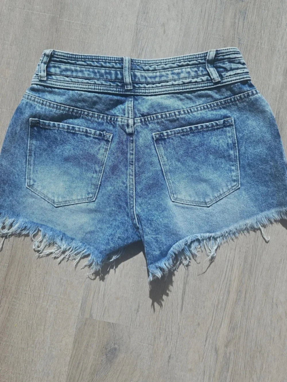 High-Rise Light Blue Denim Frayed Hem Women's Shorts - Picture 5 of 5